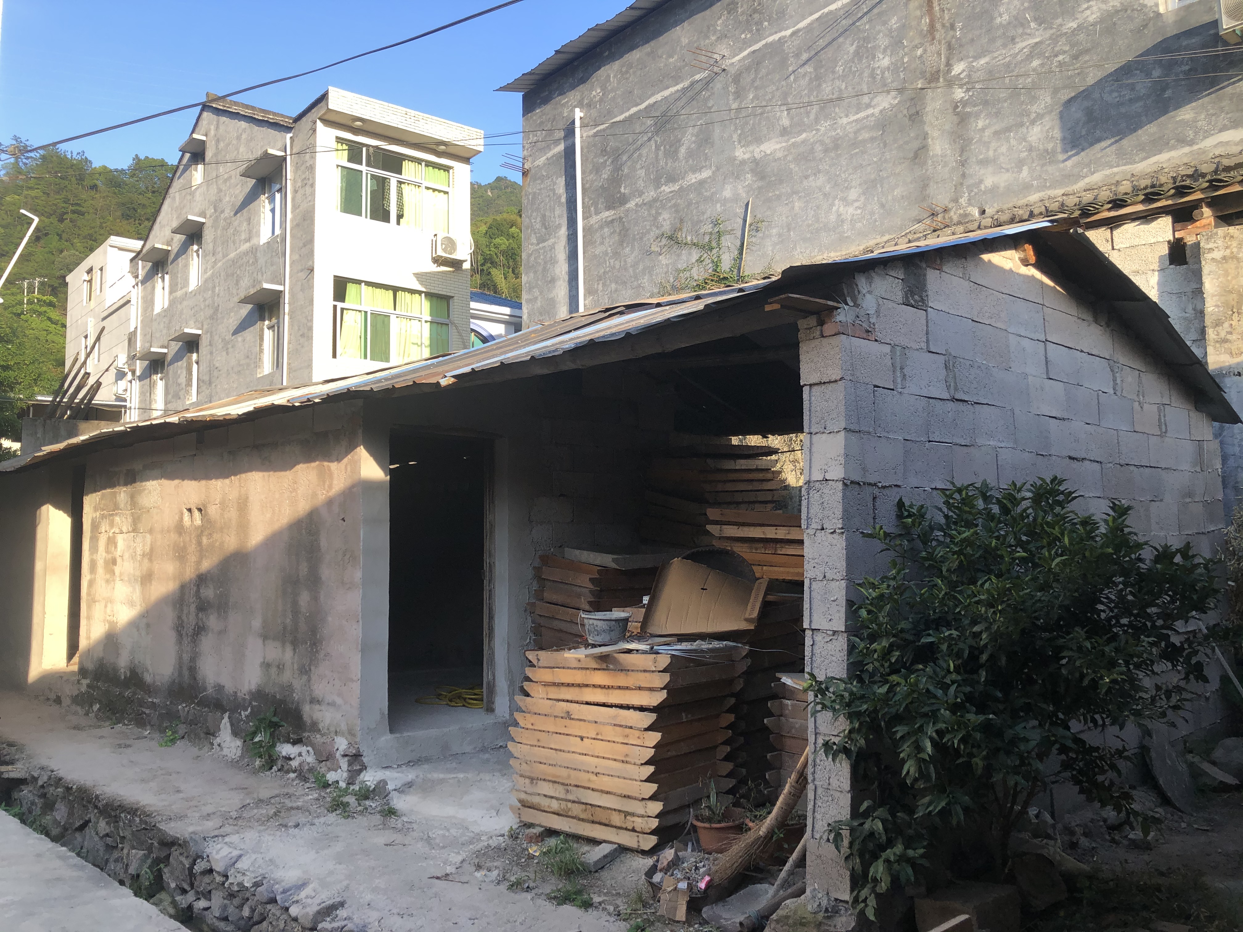 房屋安全鉴定工地周边房屋需要注意的事项